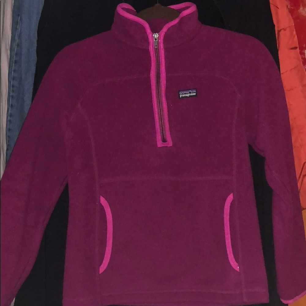 Girls Patagonia sweater